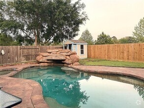 Building Photo - 7710 Misty Fern Ct