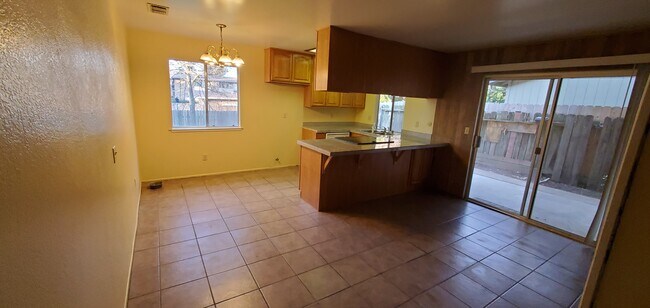 Foto del edificio - 3532 Granby Dr