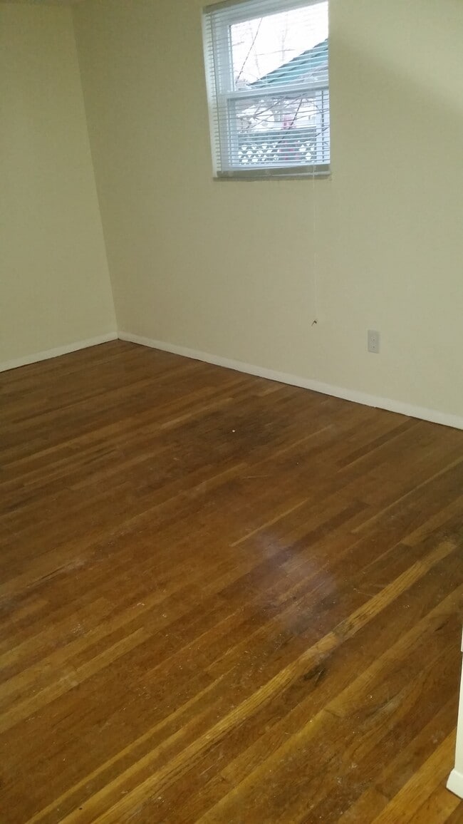 Foto del edificio - 3900 Lynward Rd