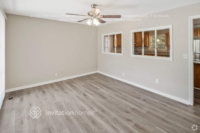 Building Photo - 2642 Hill Ln