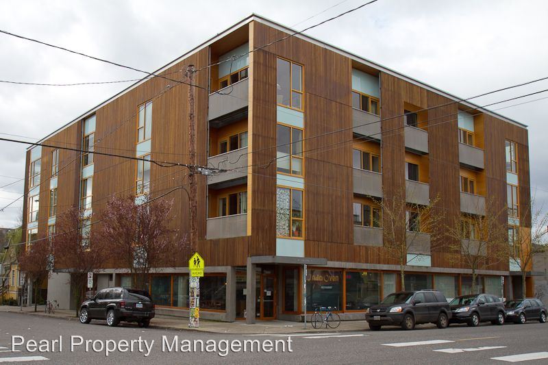 Primary Photo - 935 SE 35th Ave
