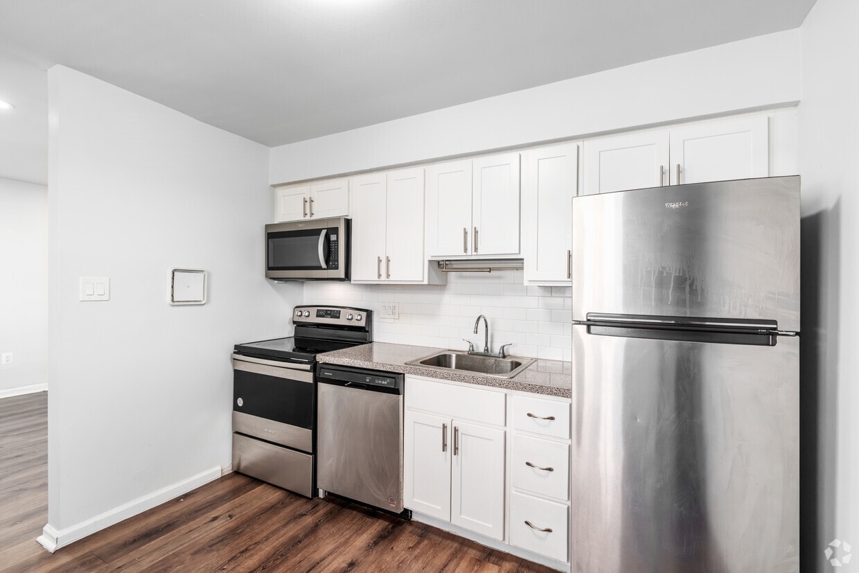 Primary Photo - Alexander Arms Apartments