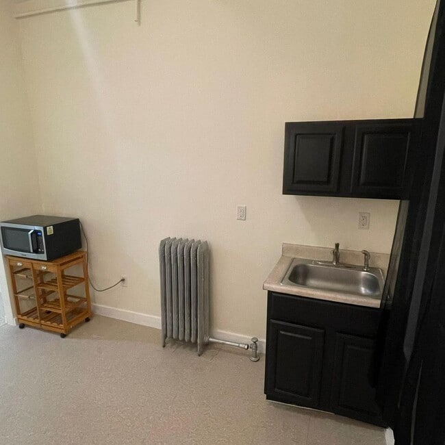 Foto del edificio - Room available in rooming house - Brockton