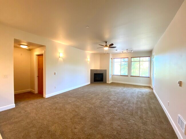 Foto del edificio - 515 102nd Ave SE