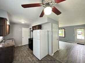 Building Photo - 5916 Piper Ave