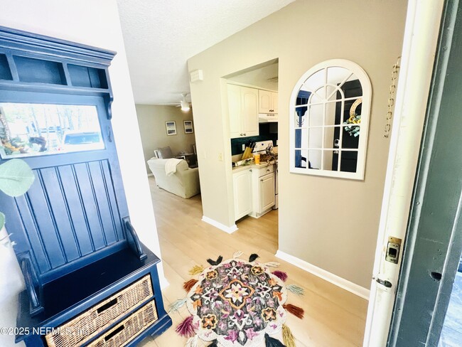 Building Photo - 184 Bermuda Ct