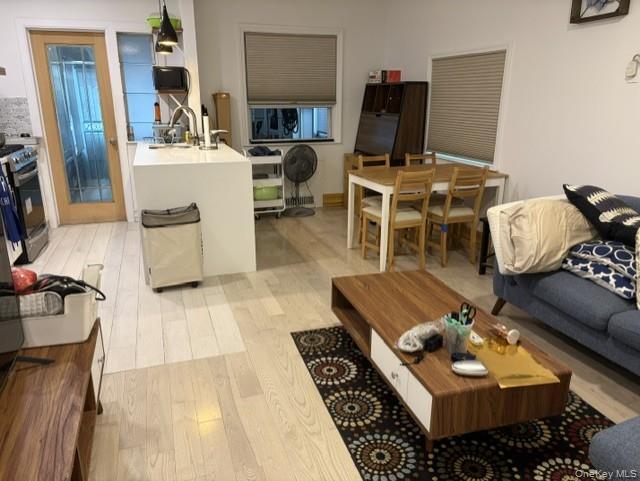 Building Photo - 10-27-27 116th St