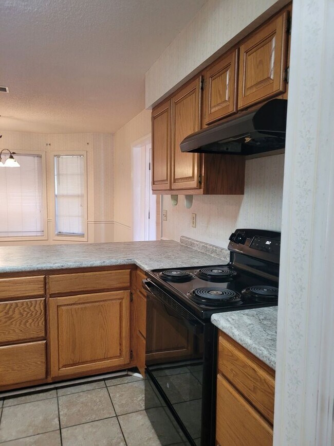 Building Photo - 417 Christopher Dr