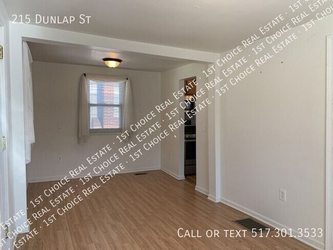 Foto del edificio - 215 Dunlap St