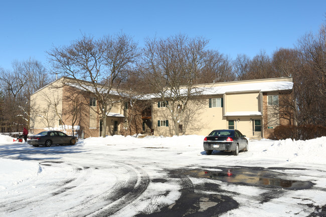 Foto del edificio - Elmwood Park Apartments