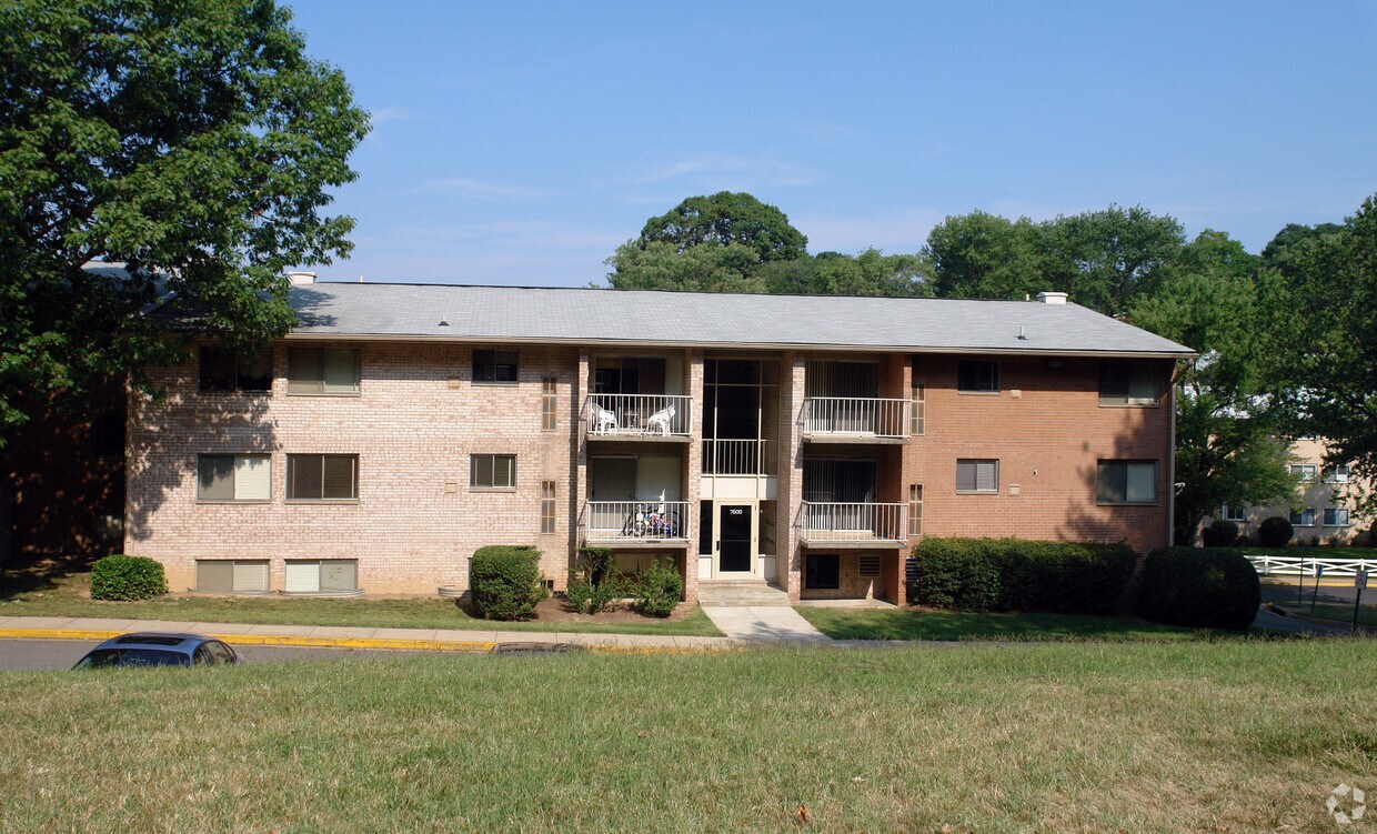 Idylwood Village West Apartments Falls Church, VA