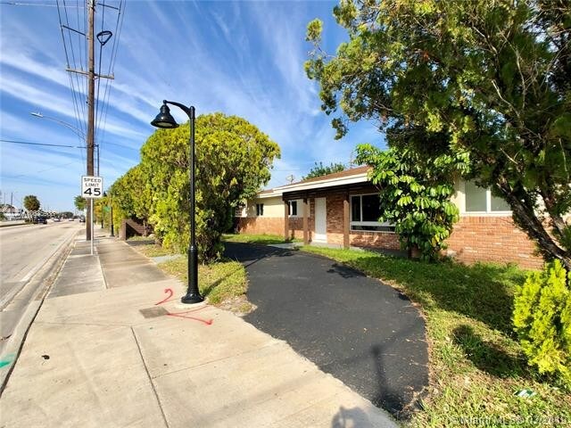 Foto del edificio - 2900 NW 9th Ave  2900