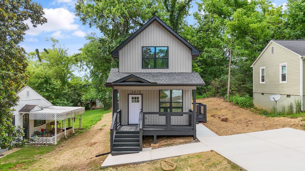 Foto principal - 3415 Skyline Dr