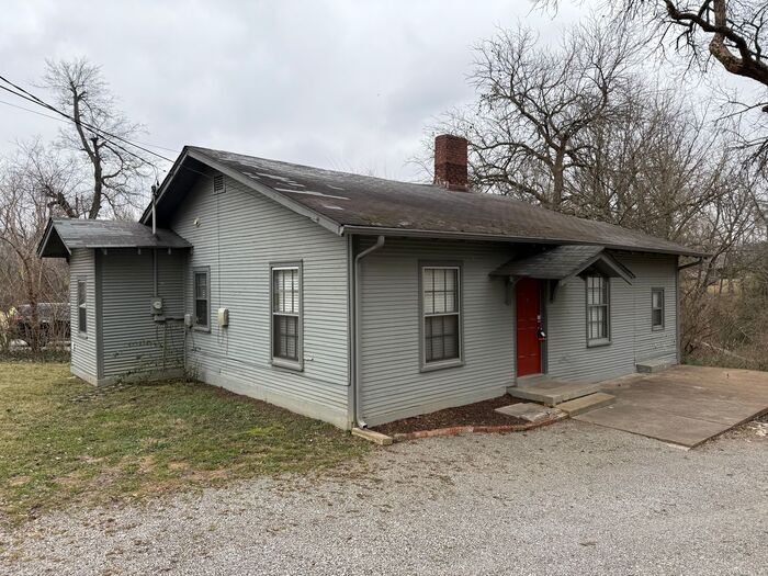 Foto principal - Beautiful Cottage Renovation! 3 Bedroom Cl...