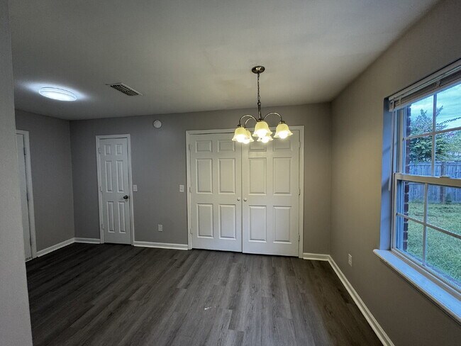 Building Photo - Home for Rent