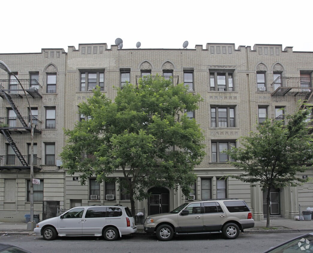 Building Photo - 1660 Union St