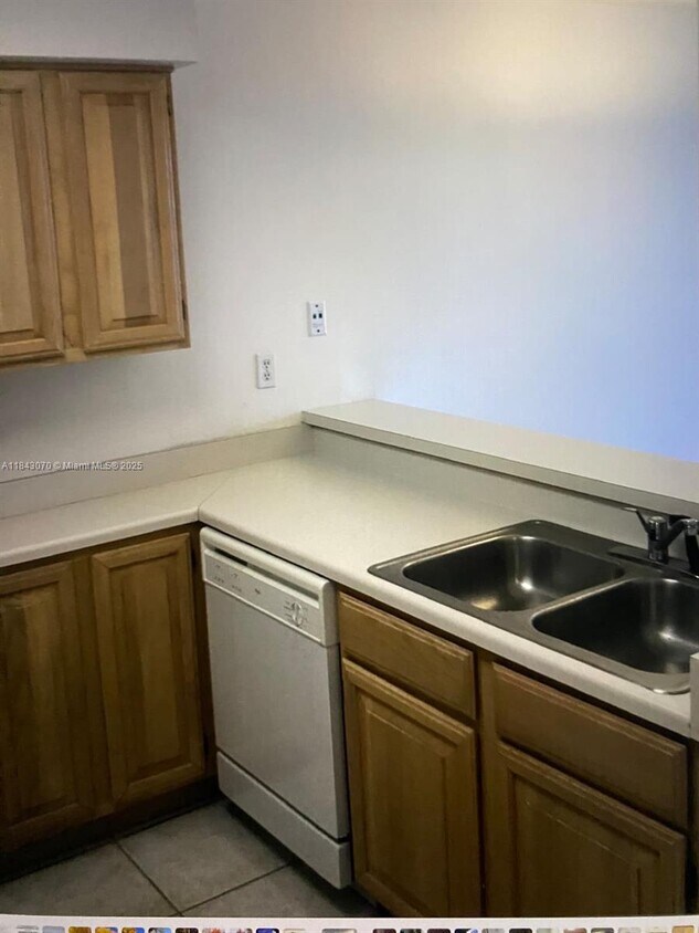 Foto principal - 1280 S Alhambra Cir