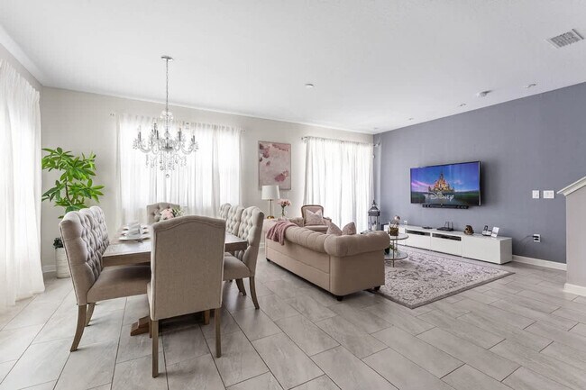 Foto del edificio - 4825 Romeo Cir