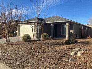 Building Photo - 680 Wilson St