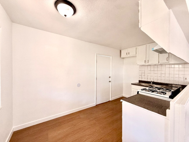 Foto del edificio - 9303 S Western Ave