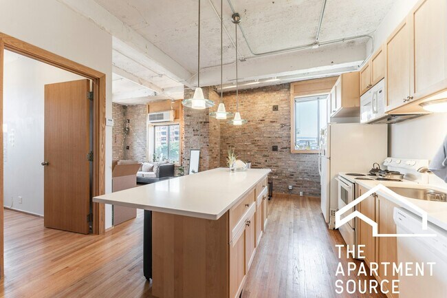 Photo - 345 N Canal St Apartment