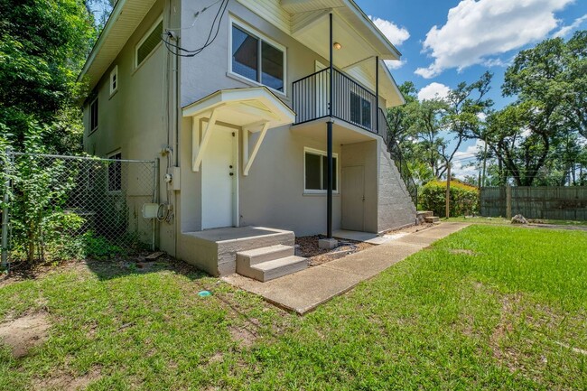 Foto del edificio - 2208 Escambia Dr