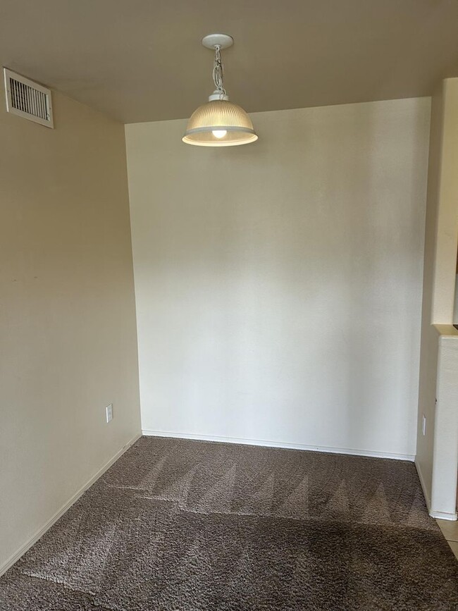 Building Photo - Cozy 1-Bedroom Unit in Prime Durango Location