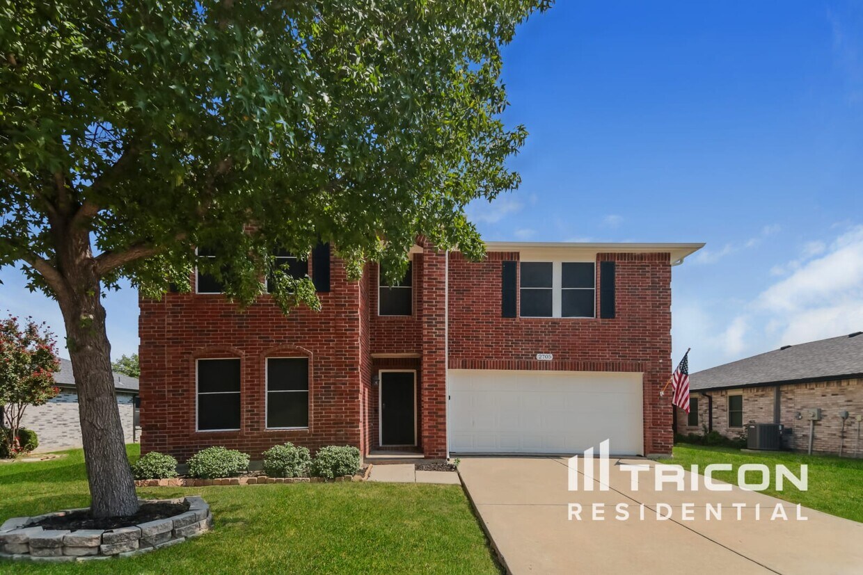 Foto principal - 2705 White Pine Dr