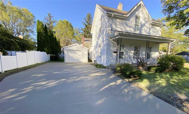 Primary Photo - Elizabeth