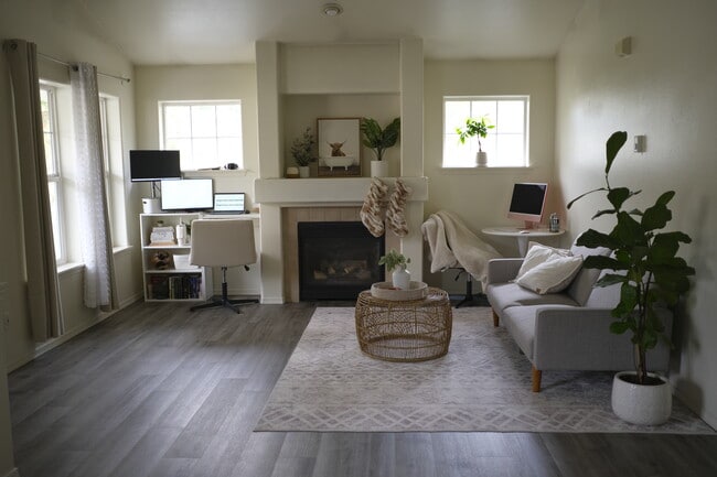 Living Room - 1787 Kennedy Pl