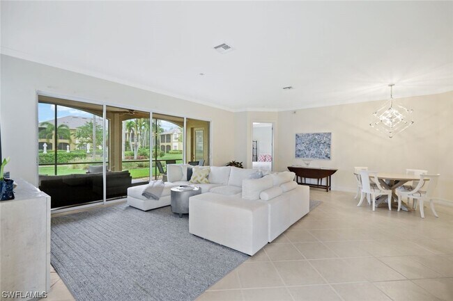 Foto del edificio - 5001 Maxwell Cir