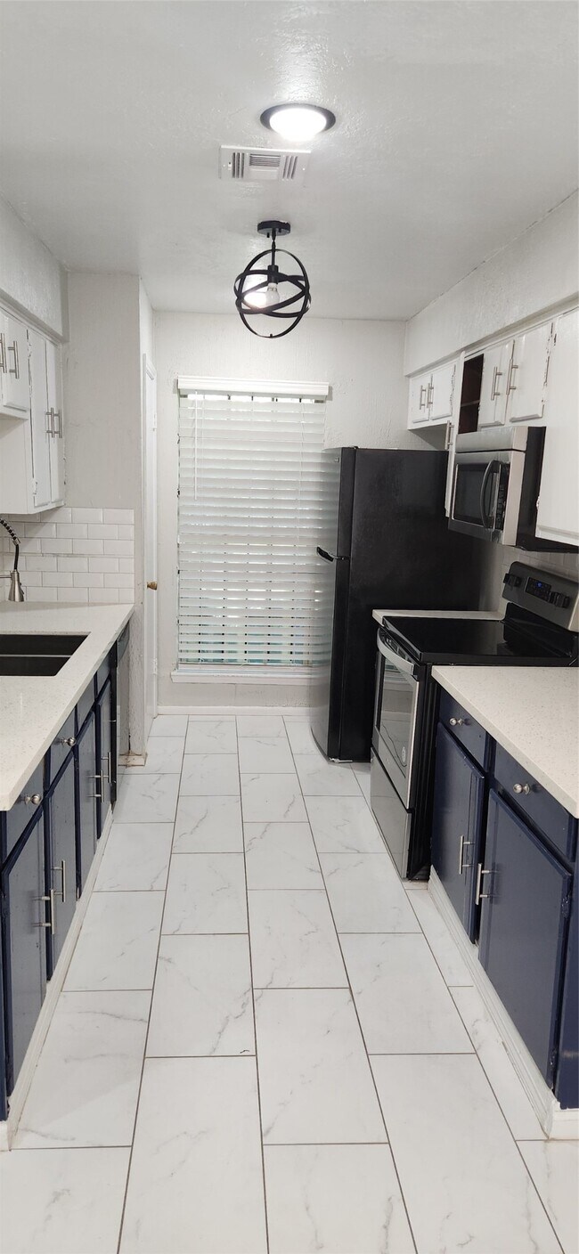 Foto del edificio - 12447 W Village Dr