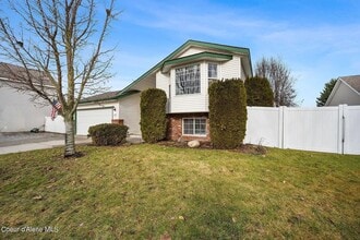 Building Photo - 2937 W Strawberry Ln