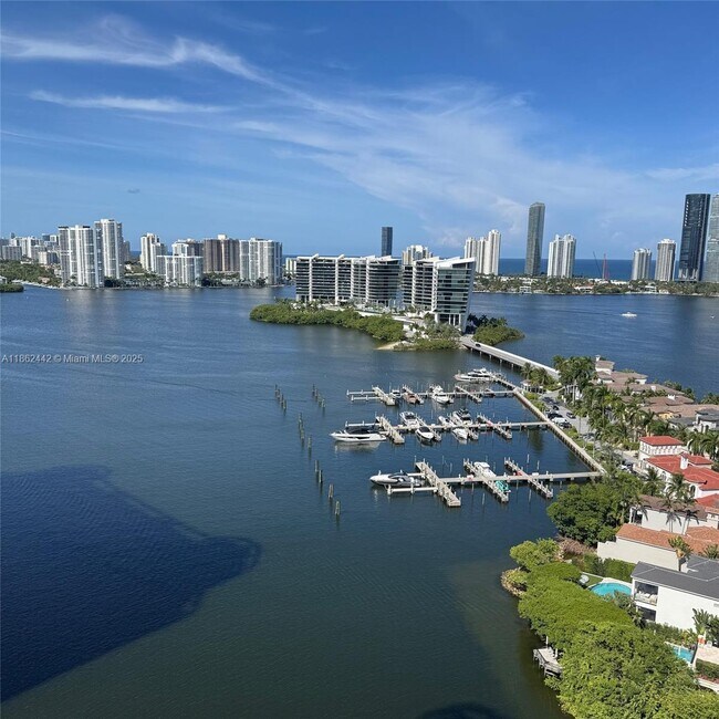 Building Photo - 6000 Island Blvd