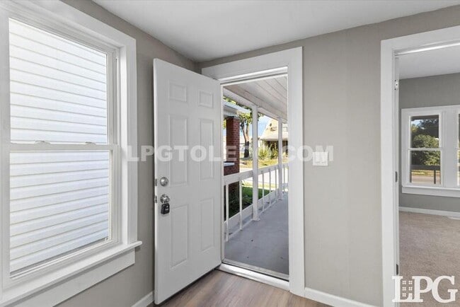 Foto del edificio - 1204 Navarre Ave