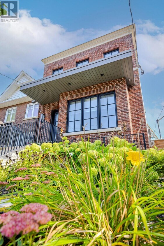 Primary Photo - 81 Gough Ave