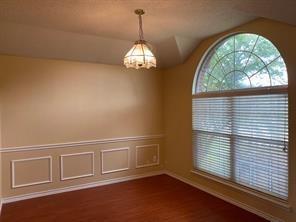 Foto del edificio - 1520 Summerfield Dr