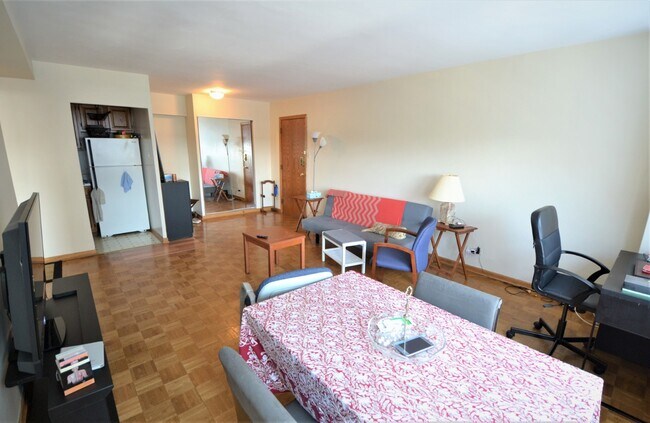 Building Photo - 4180 N Marine Dr