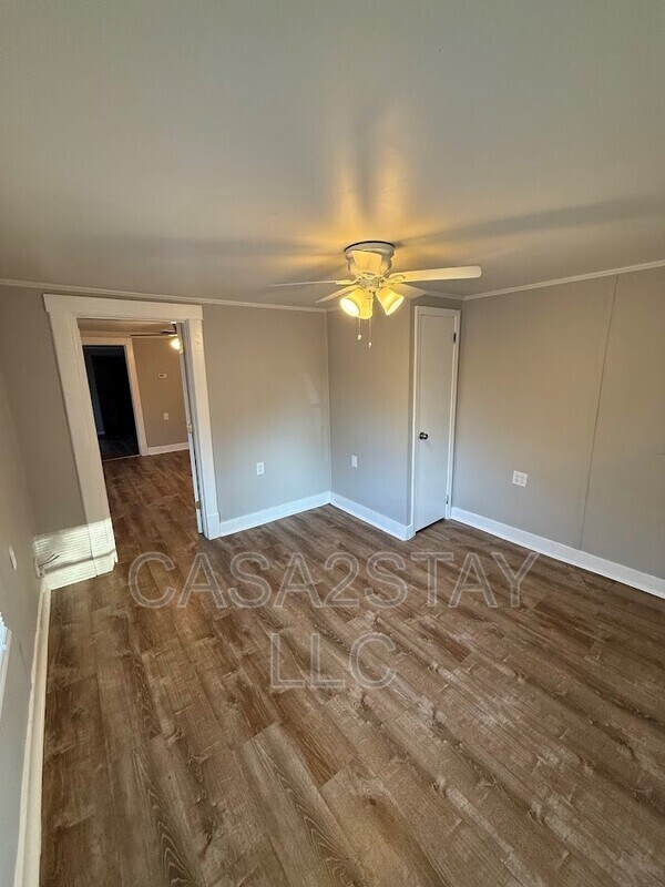 Photo - 1127 Lincoln Ave Apartment