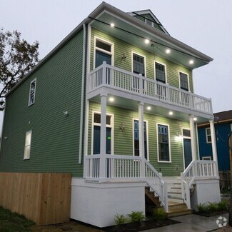 Building Photo - 2406 S Johnson St