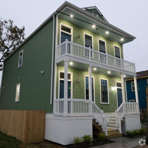 Building Photo - 2406 S Johnson St