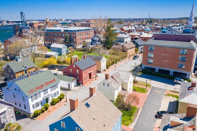 Foto del edificio - 151 High St