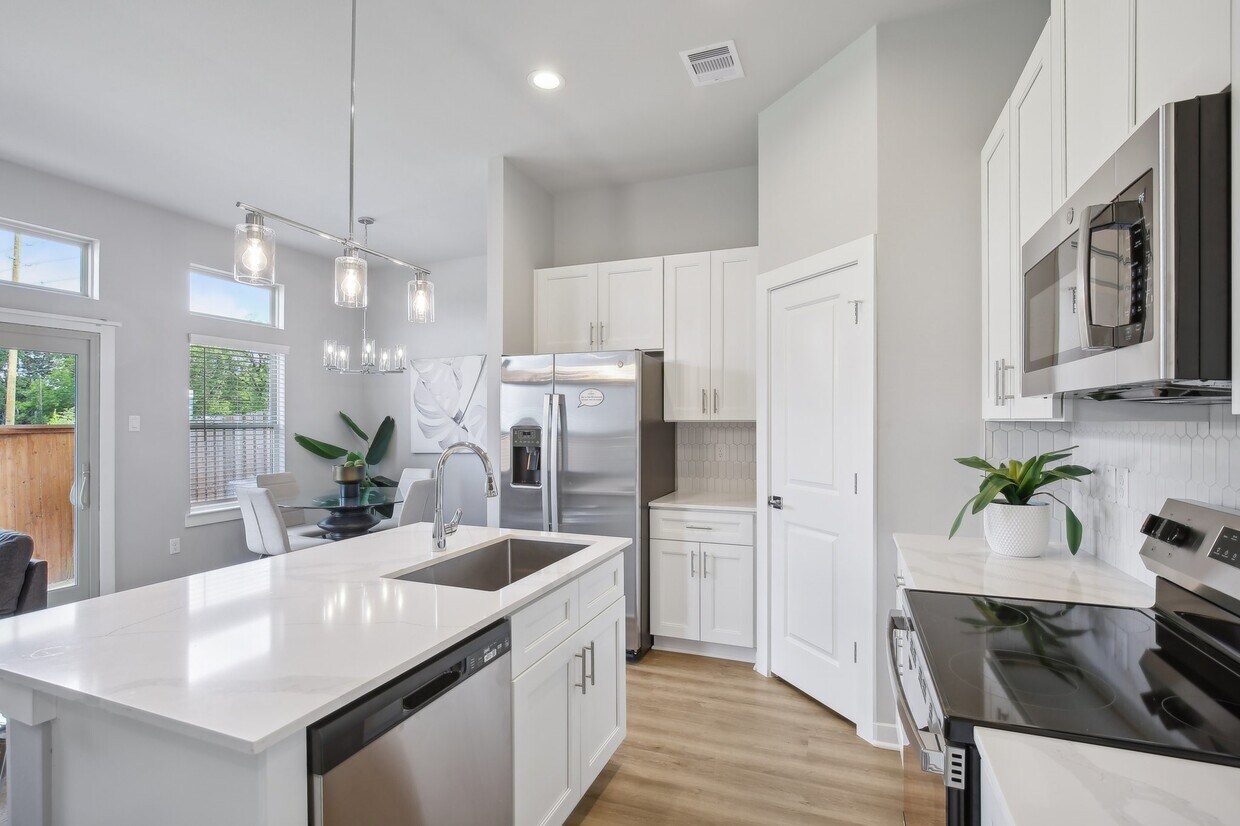 Foto principal - 5779 Spring Stuebner Rd