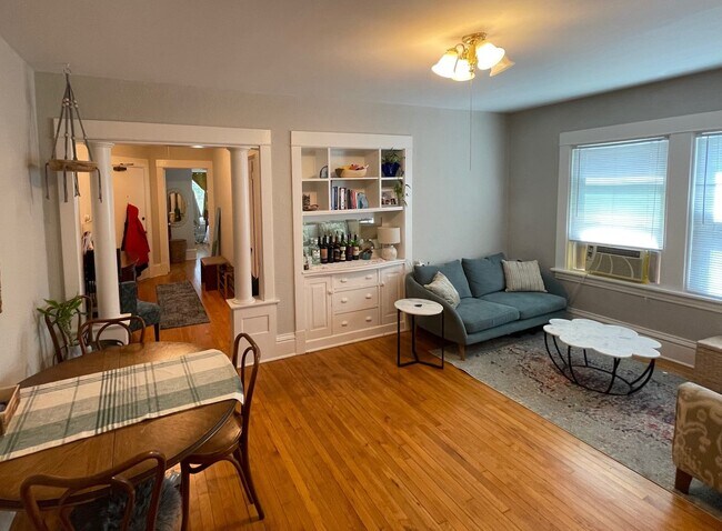 Living Room - 435 Fairview Ave N