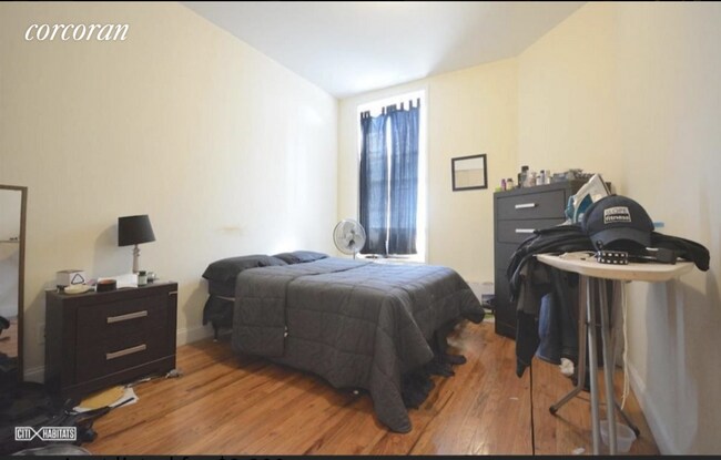 Foto del edificio - 581 Vanderbilt Ave