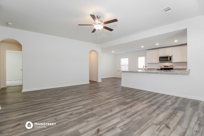Building Photo - 412 Trinity Trail
