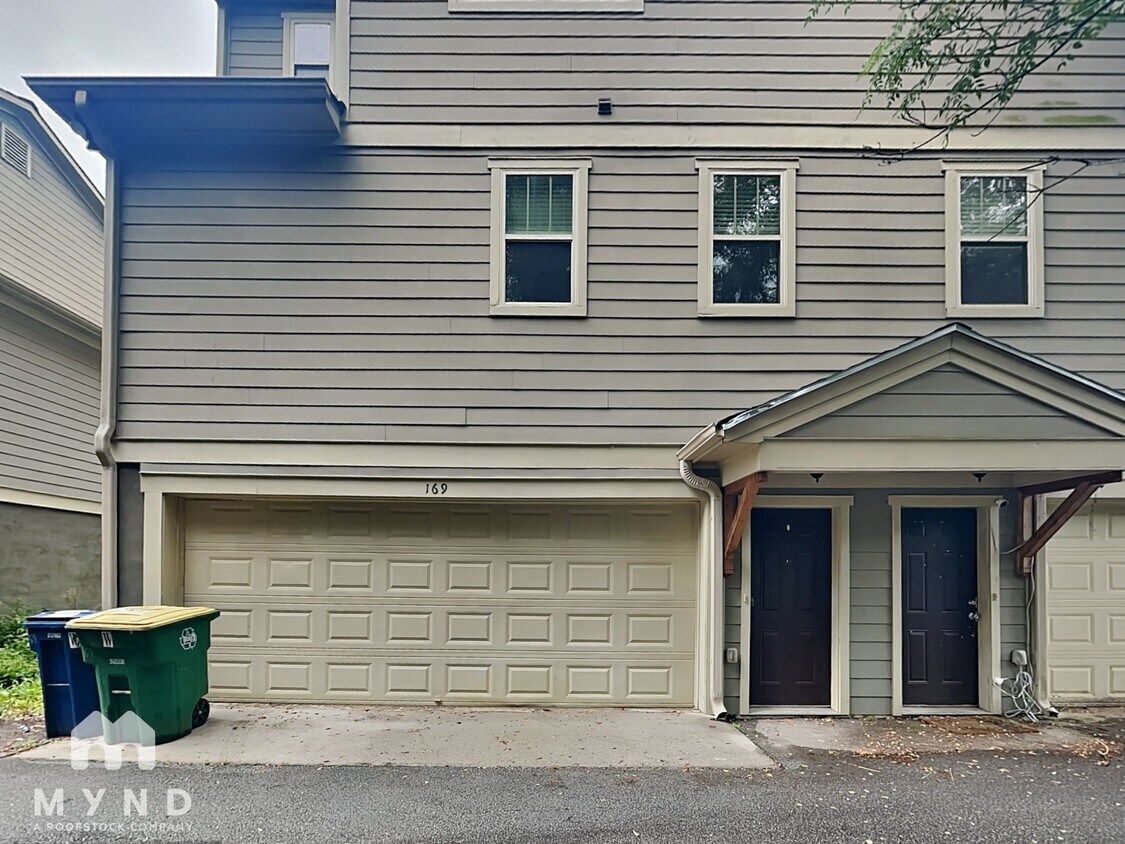 Foto principal - 169 Herring St