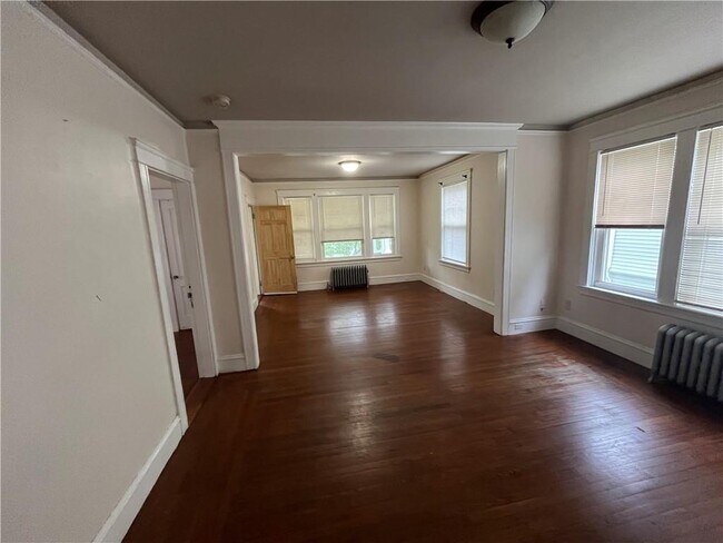 Foto del edificio - 122 Pinehurst Ave