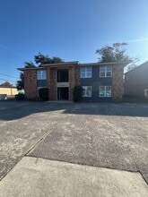 Building Photo - 3801 Kirkman St