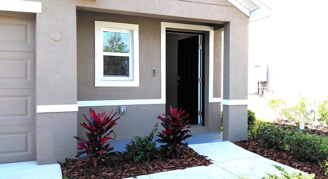 Foto del edificio - 36171 Sunflower Hill Dr